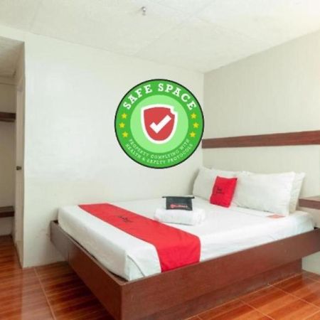 Hotel Reddoorz @ Paterno Street Tacloban Esterno foto