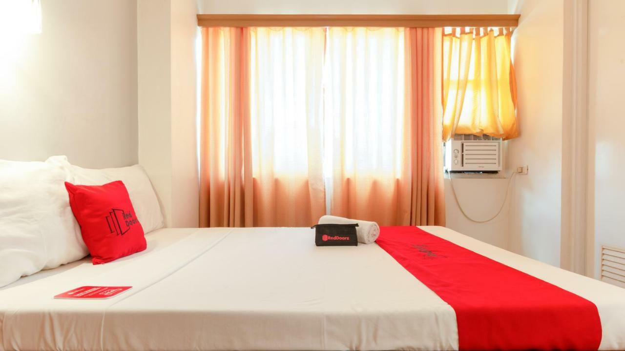 Hotel Reddoorz @ Paterno Street Tacloban Esterno foto