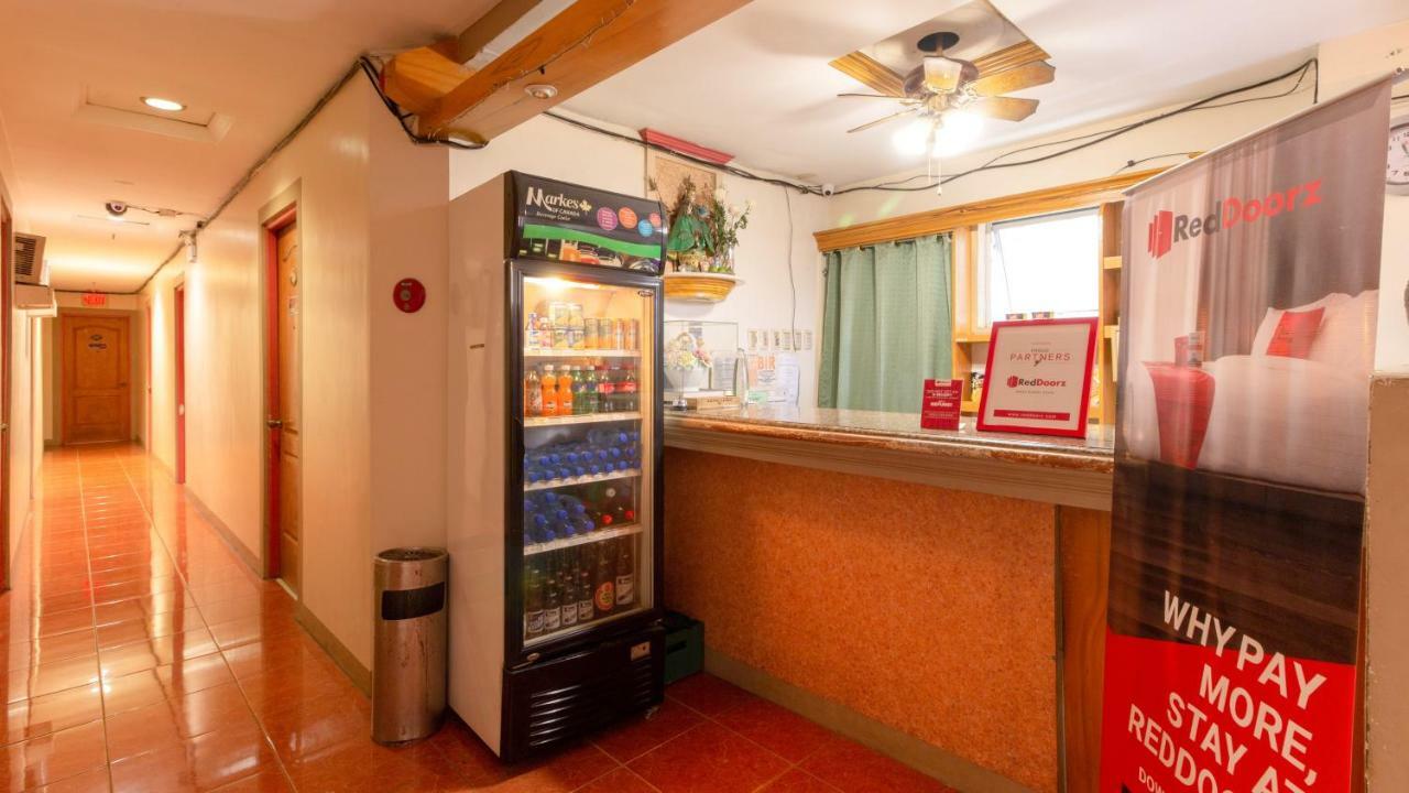Hotel Reddoorz @ Paterno Street Tacloban Esterno foto